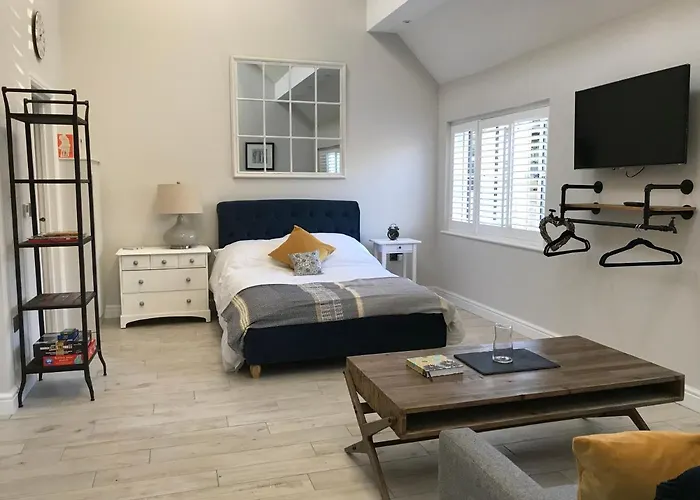Cosy Cottage In The Heart Of The Cotswolds
